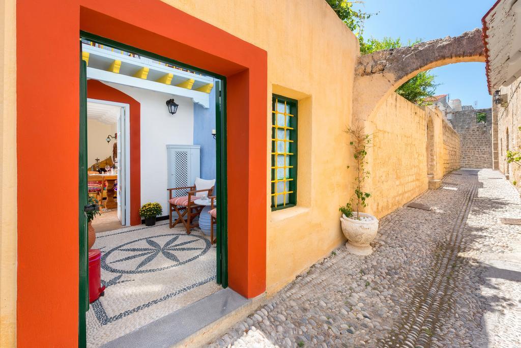 Villa Giorgos' Old Story 2Bed Stone House With Private Hamam In The Old Town Rhodes City Exterior foto